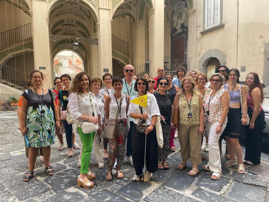 Rione Sanità: tour among street art, architecture, folklore - Folklore and the everyday streets