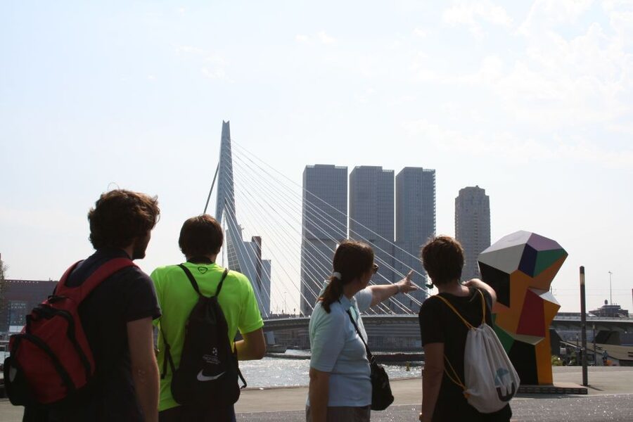 Rotterdam: Architectural Highlights Guided Walking Tour - Timmerhuis and Rotterdam’s mix of old and new