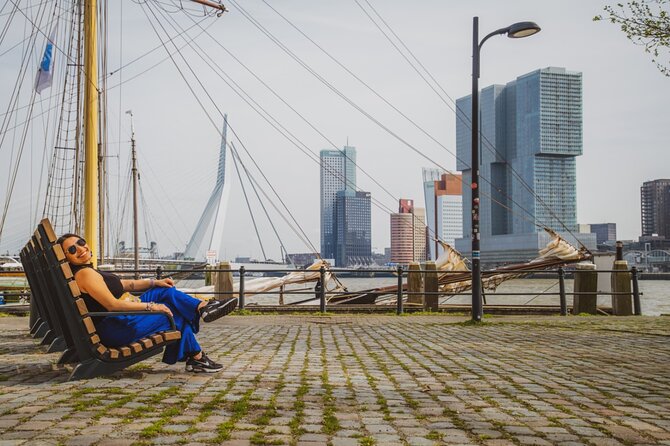 Rotterdam Walk: Hilights, Gems, Architecture & WWII | 2 or 3hrs - The Destroyed City at Square 1940