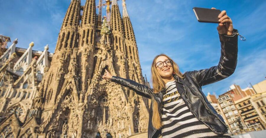 Sagrada Familia & Gaudi Guided Tour Private or Small Groups - Why this tour works for a first Barcelona visit