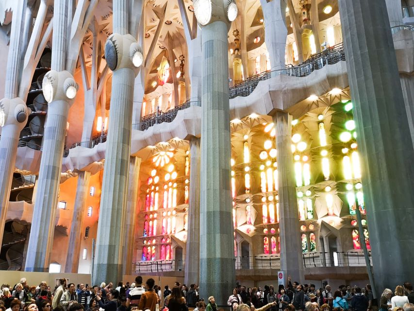 Sagrada Familia & Gaudi Guided Tour Private or Small Groups - Passeig de Gràcia and Gaudí’s famous houses