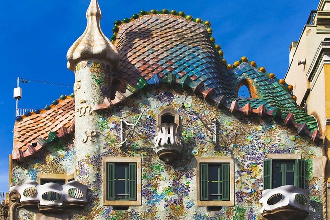 Sagrada Familia & Gaudi Tour Private or Small Group with Tickets - Palau de la Música Catalana and Passeig de Gràcia