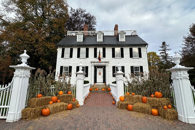 Salem Merchants and Mansions Guided Architecture Walking Tour - Key points to know before you go