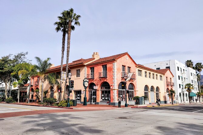 Santa Barbara Historical and Architectural Private Tour - City Hall and Casa de la Guerra frame the civic center
