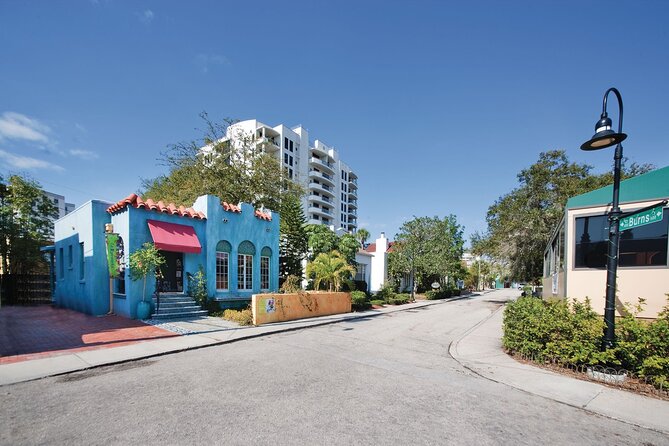 Sarasota Architecture Tour - What the Guide Adds to the Buildings