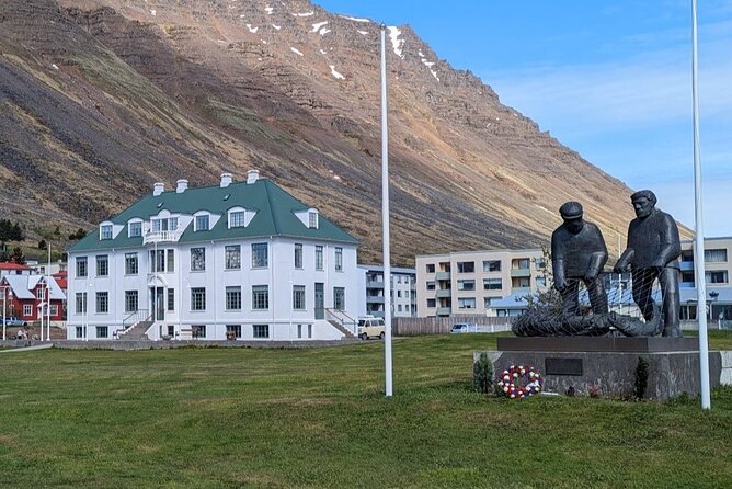 Self-Guided Tour of Ísafjörður: Art, History, and Architecture - Why this short walk works in Ísafjörður