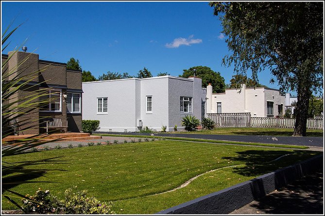 Small group - Napier City & Art Deco Tour, 2 hours - A small group can make the difference