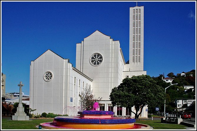 Small group - Napier City & Art Deco Tour, 2 hours - A 9:00 am start with an easy hotel pickup