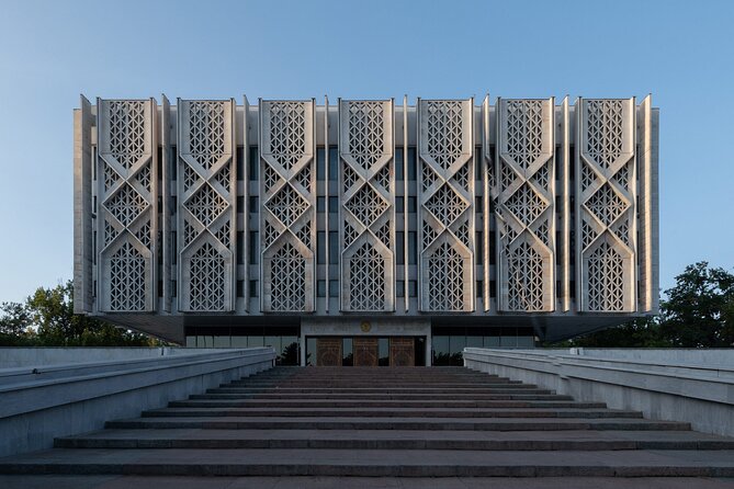 Tashkent Soviet Architecture (Modernism) and Subway station tour. - Five things worth knowing before you book