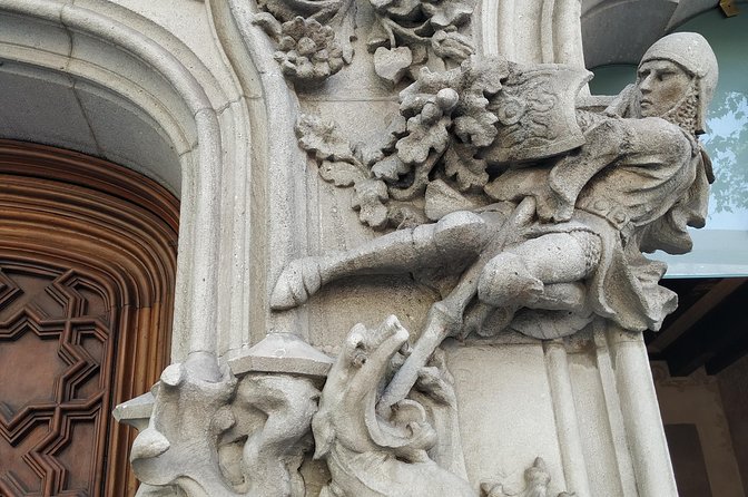 The Story of Gaudi and Modernism Private Walking Tour - Why Gaudi Makes a Good Introduction to Barcelona