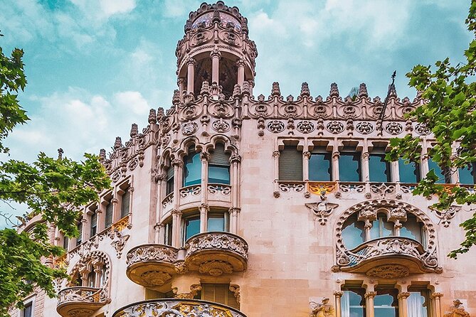 The wonders of architecture 2 hours on foot in Barcelona - Price, pace, and what your $29.67 buys