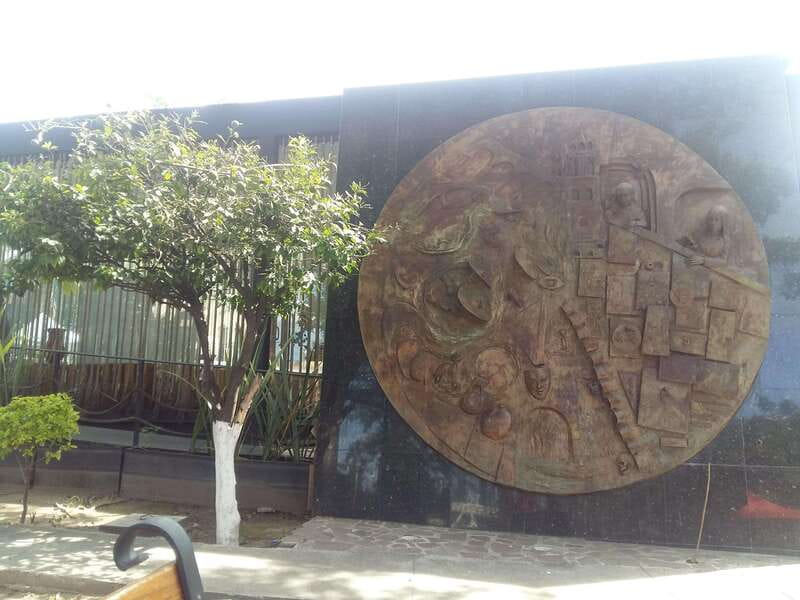 Tlaquepaque Magic Town: Artisans, Traditions, Architecture - The churches and the town’s social history