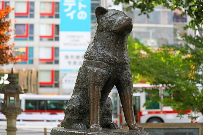 Tokyo: Shibuya Highlights Walking Tour & Secret View Spot - Miyashita Park: modern design and a longer pause