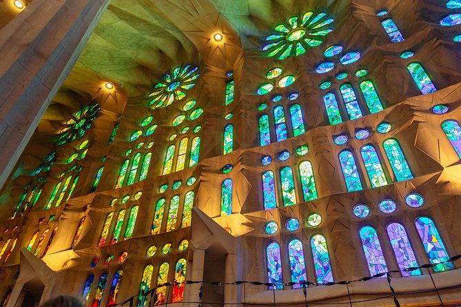 Treasures of Barcelona: Private Gaudi Walking Tour - Guides Can Make or Break This Experience