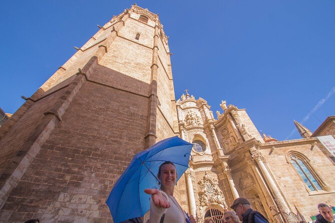 Valencia: Art & Architecture Guided Tour with Monuments Tickets - Valencia Cathedral and the Holy Chalice