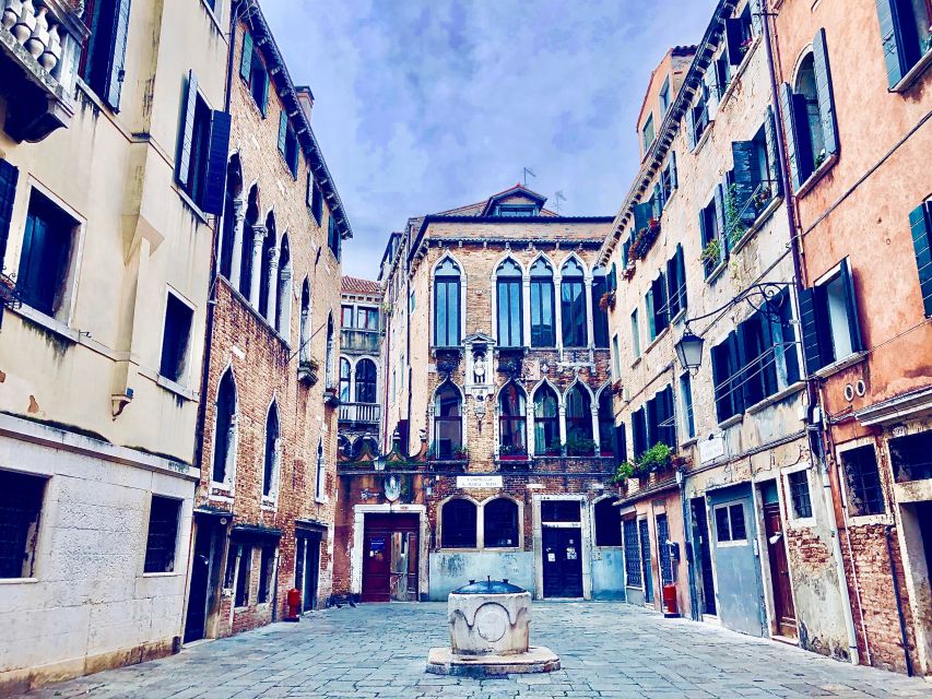 Venice Art and Architecture Private Walking Tour - What the private format adds