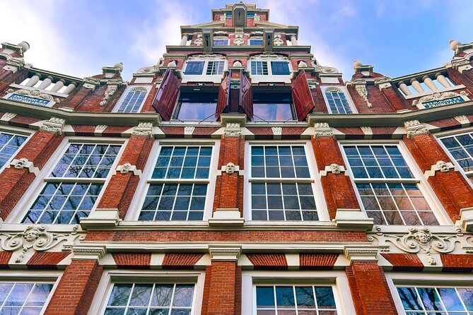 Walking Tour about Golden Age Architecture, private local guide - Prinsengracht warehouses and the business of the canal
