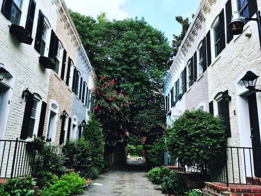Washington, DC: Georgetown Architecture Walking Tour - Why Georgetown’s architecture is worth two and a half hours