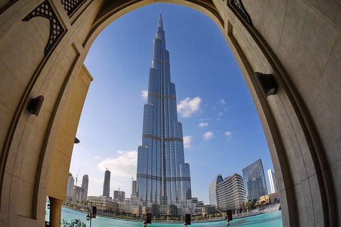 Wings of Dubai: Downtown Dubai Art & Architecture Tour - Starting inside Dubai Mall