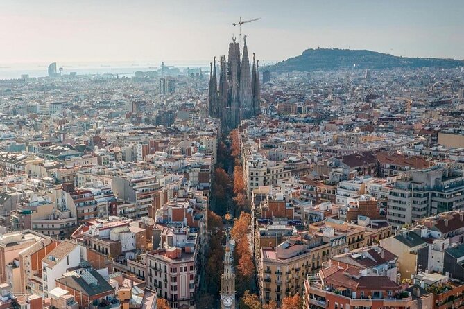 Wonders of Gaudi: Park Guell & Sagrada Familia Private Tour - Why these two Gaudí sites work so well together