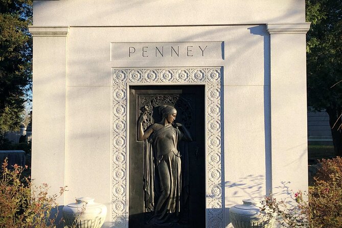 Woodlawn Cemetery: A Self-Guided Audio Tour of Gilded Age Art and Architecture - Why Woodlawn Cemetery is worth the subway ride