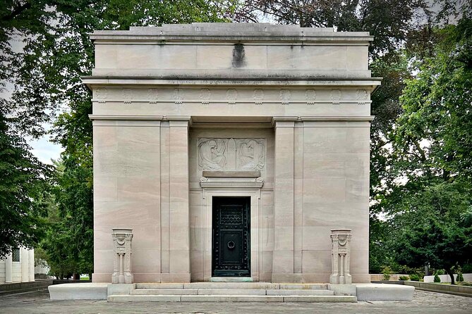 Woodlawn Cemetery: A Self-Guided Audio Tour of Gilded Age Art and Architecture - Irene Castle and the invention of a modern image